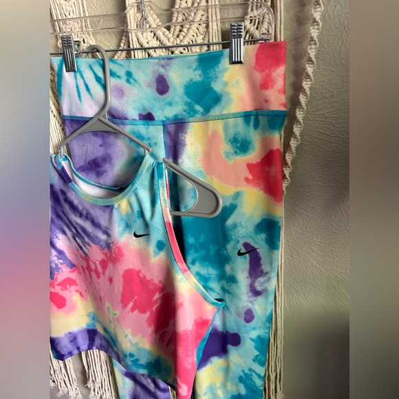 Nike set - Picture 3 of 6